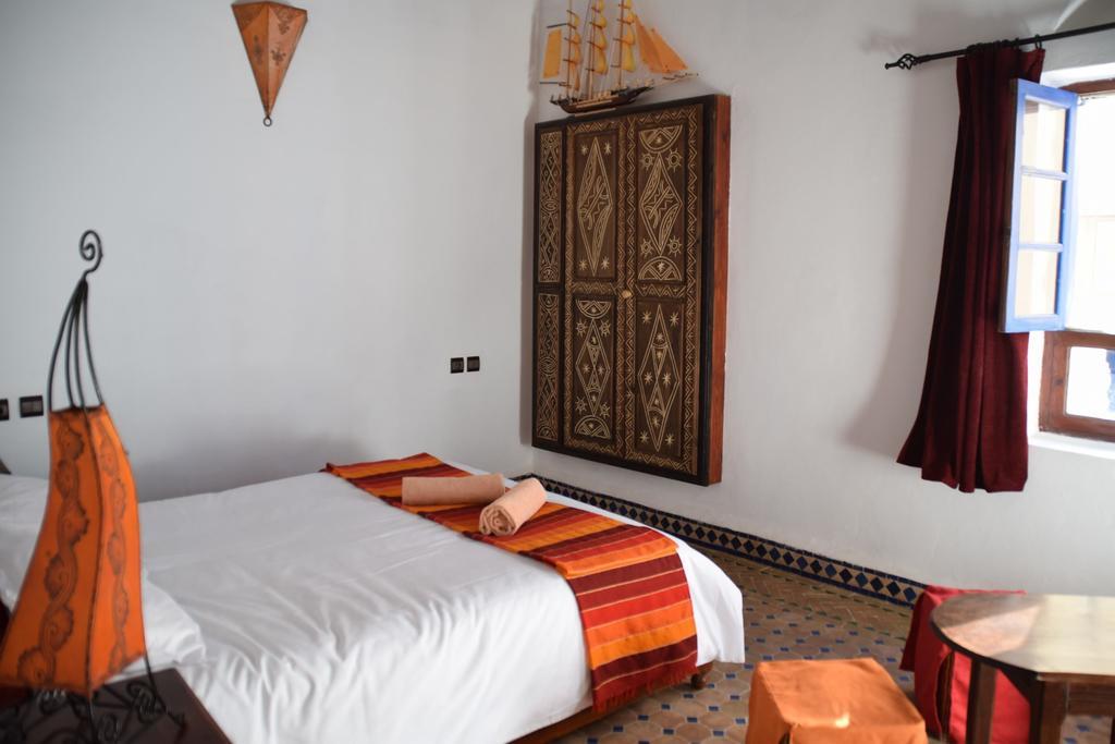 Riad Saltana Esauira Habitación foto